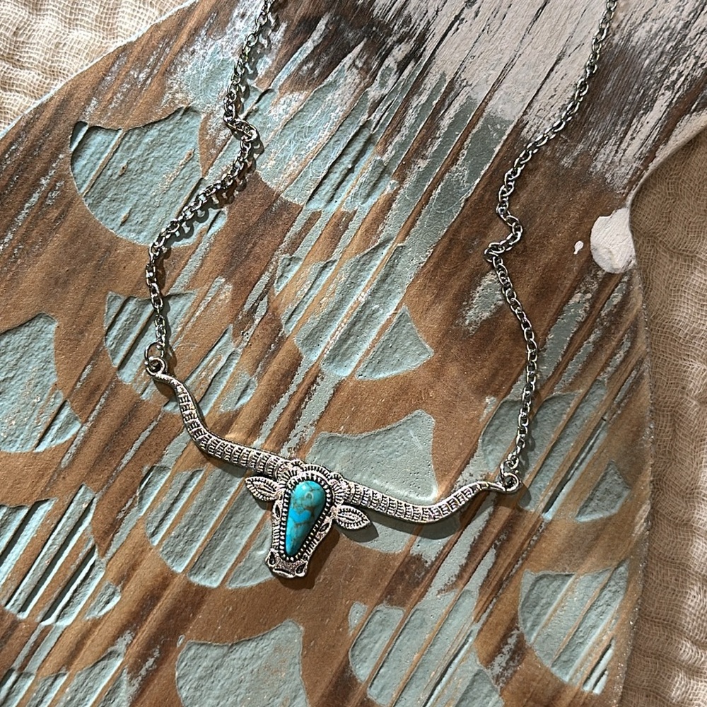 NWT Turquoise Longhorn Bull Head Boho Necklace - Picture 5 of 12